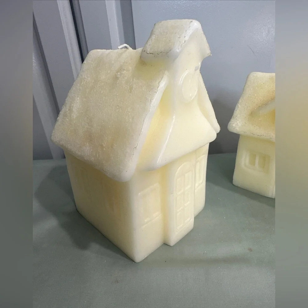 Cottage House Candles set of 3 Never used - Picture 9 of 10